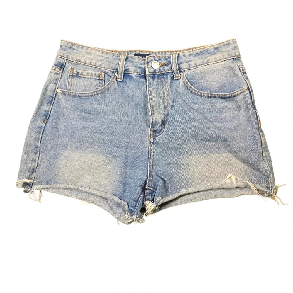 Angel Kiss Womens Denim Shorts‎ Light Wash Rainbow Heart Patch Cut Off Size 9/29